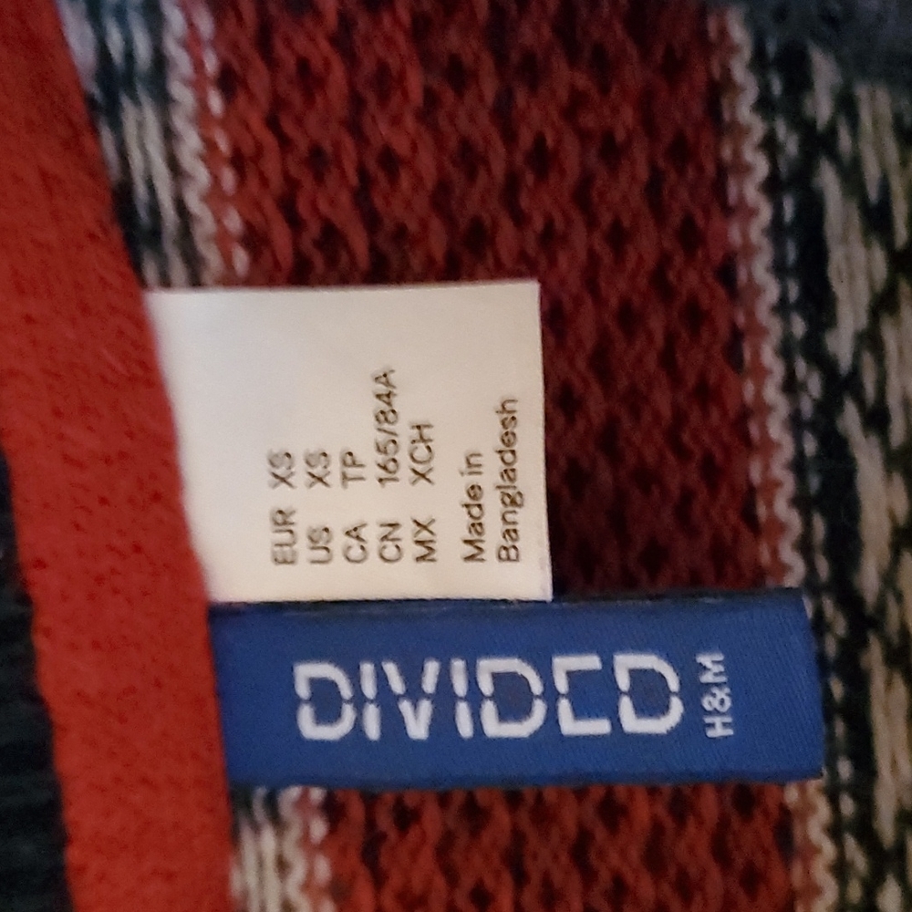 Sweaters from H&M - Picture 2 of 4
